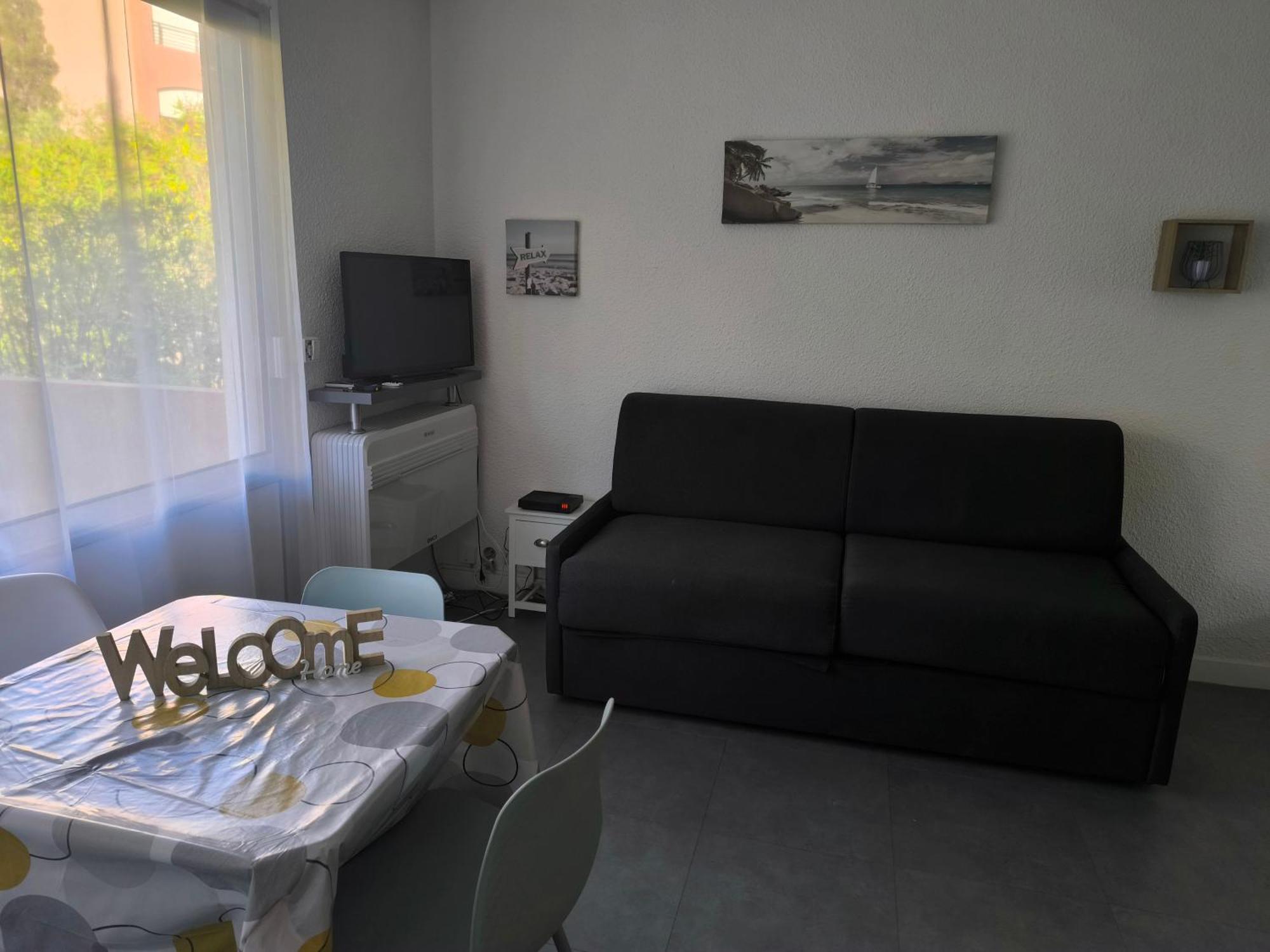 T1 Cabine 4 couchages climatisé centre port refait à neuf Agde Exterior foto